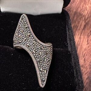 Elegant Silver Women's Ring